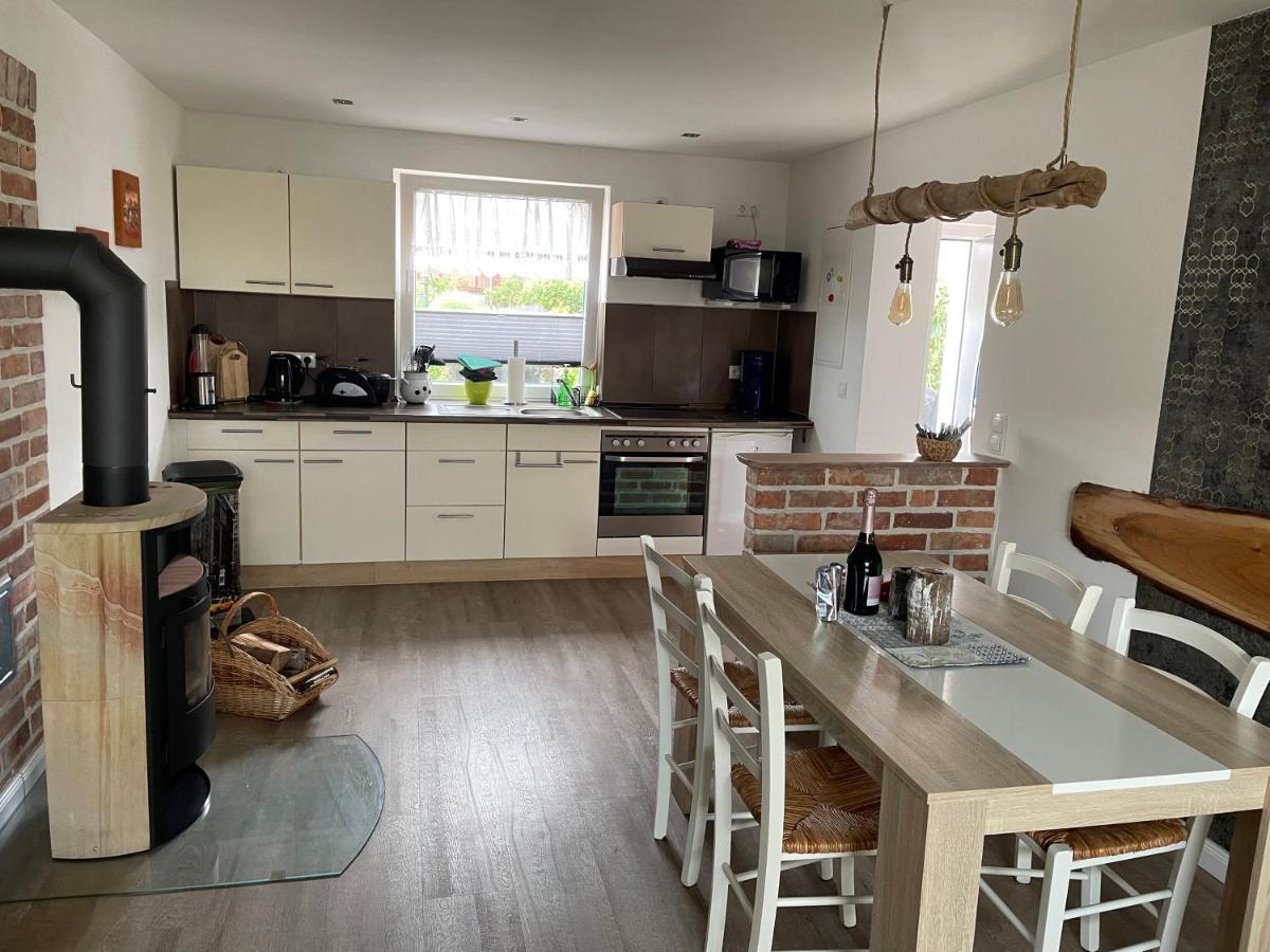 Ferienwohnung Fiene Groß Zicker Exterior foto